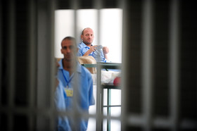 خیرین به وضعیت اشتغال معتادان بهبودیافته توجه کنند